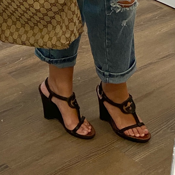 SOLD Authentic Gucci Wedges - Picture 4 of 13